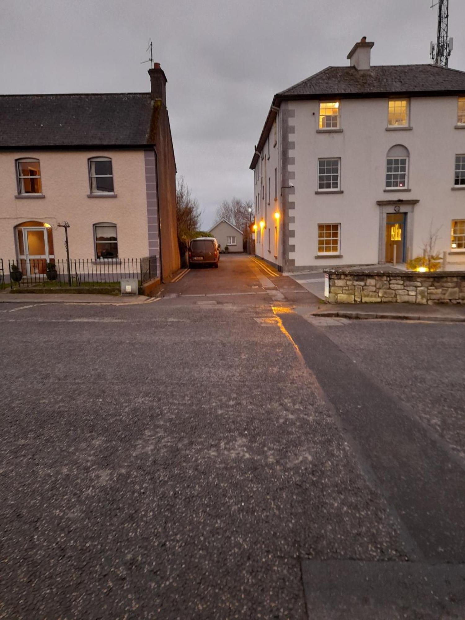 Lakeside Loughrea Ngoại thất bức ảnh
